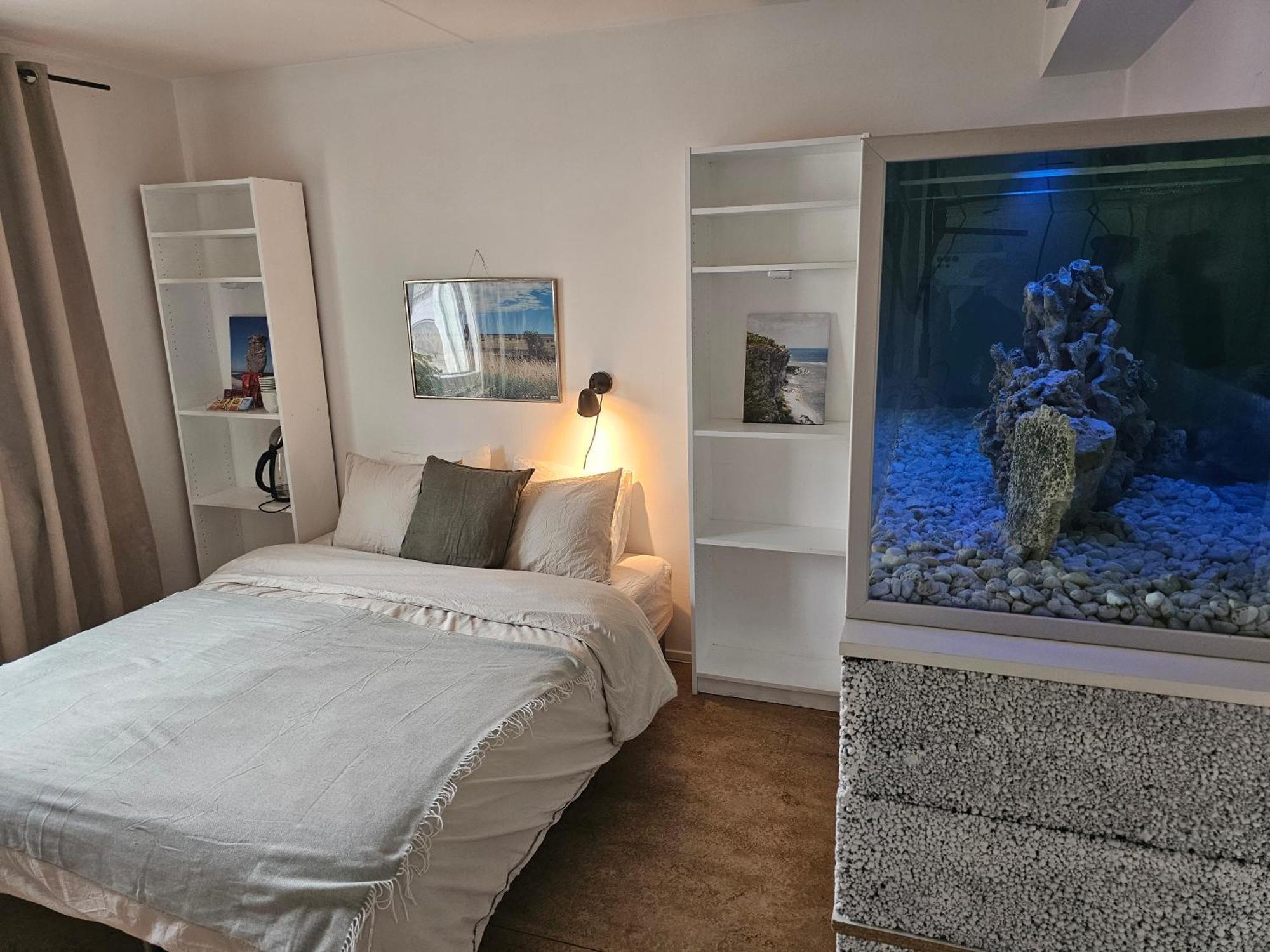 Central Room With Private Entrance And Ensuite Bathroom Stockholm Exterior foto