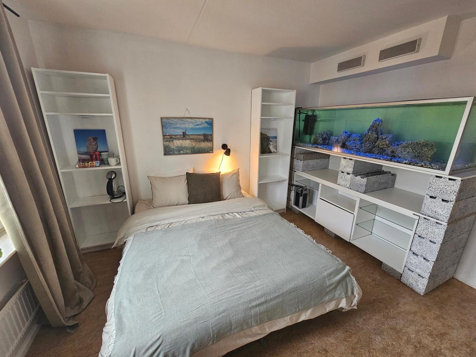 Central Room With Private Entrance And Ensuite Bathroom Stockholm Exterior foto